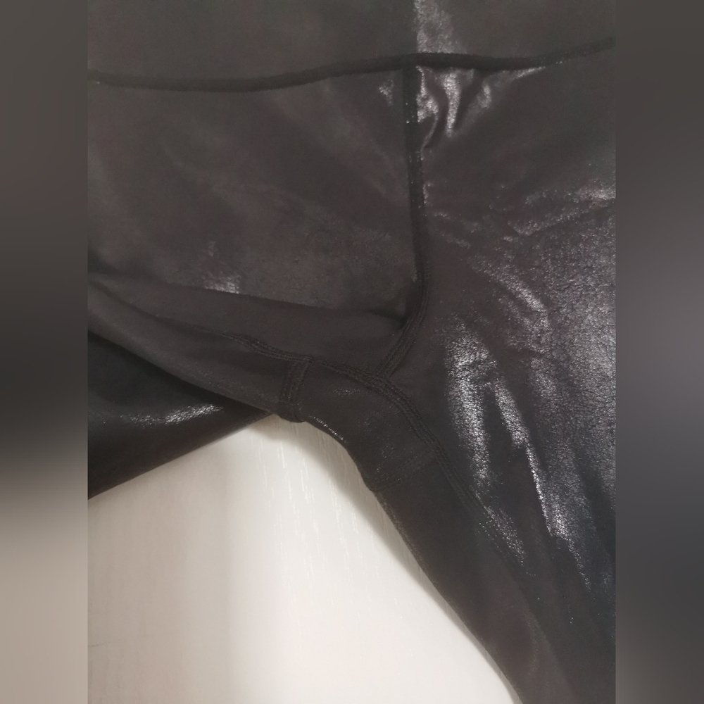 Knix faux leather black leggins size Large - Picture 7 of 11
